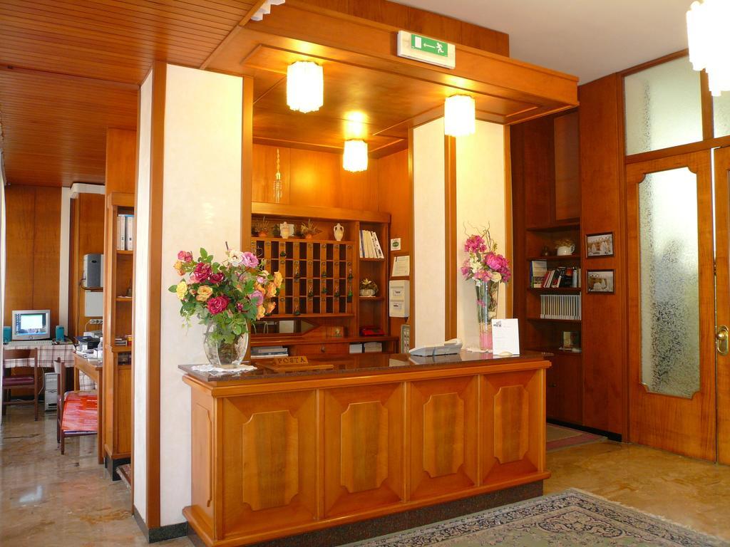 Albergo Ariston Tabiano Terme Eksteriør bilde