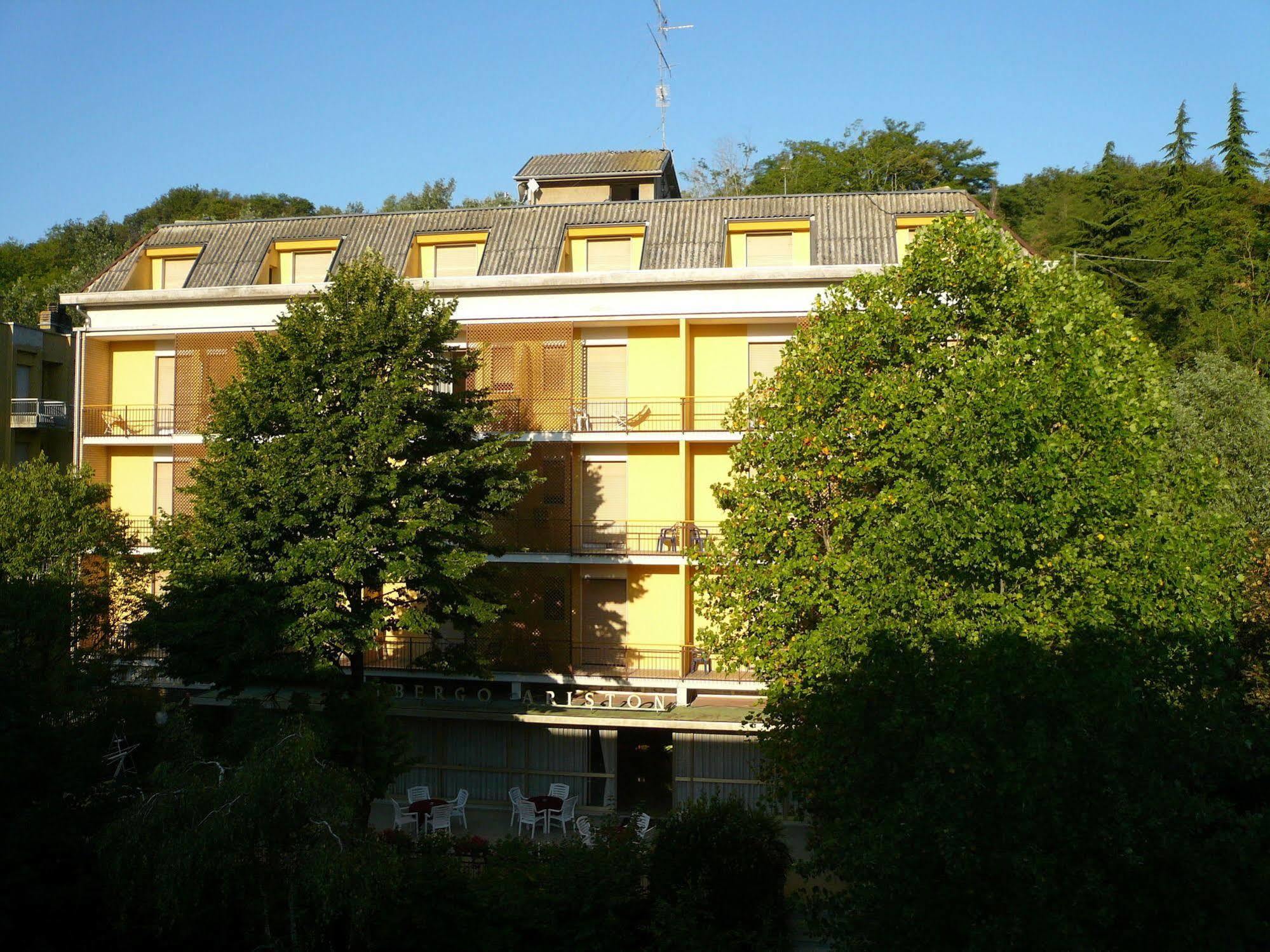 Albergo Ariston Tabiano Terme Eksteriør bilde